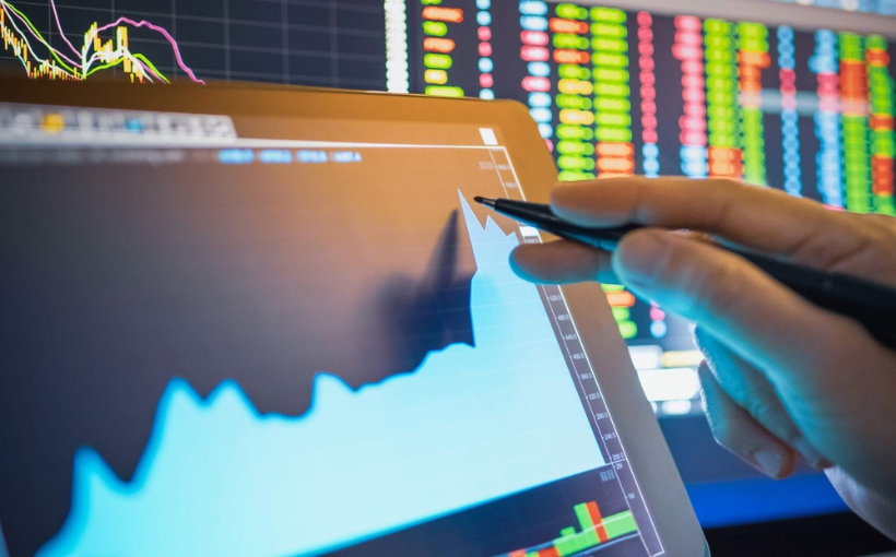 Aquiline Clinches $3.4B for Two Financial Services Funds