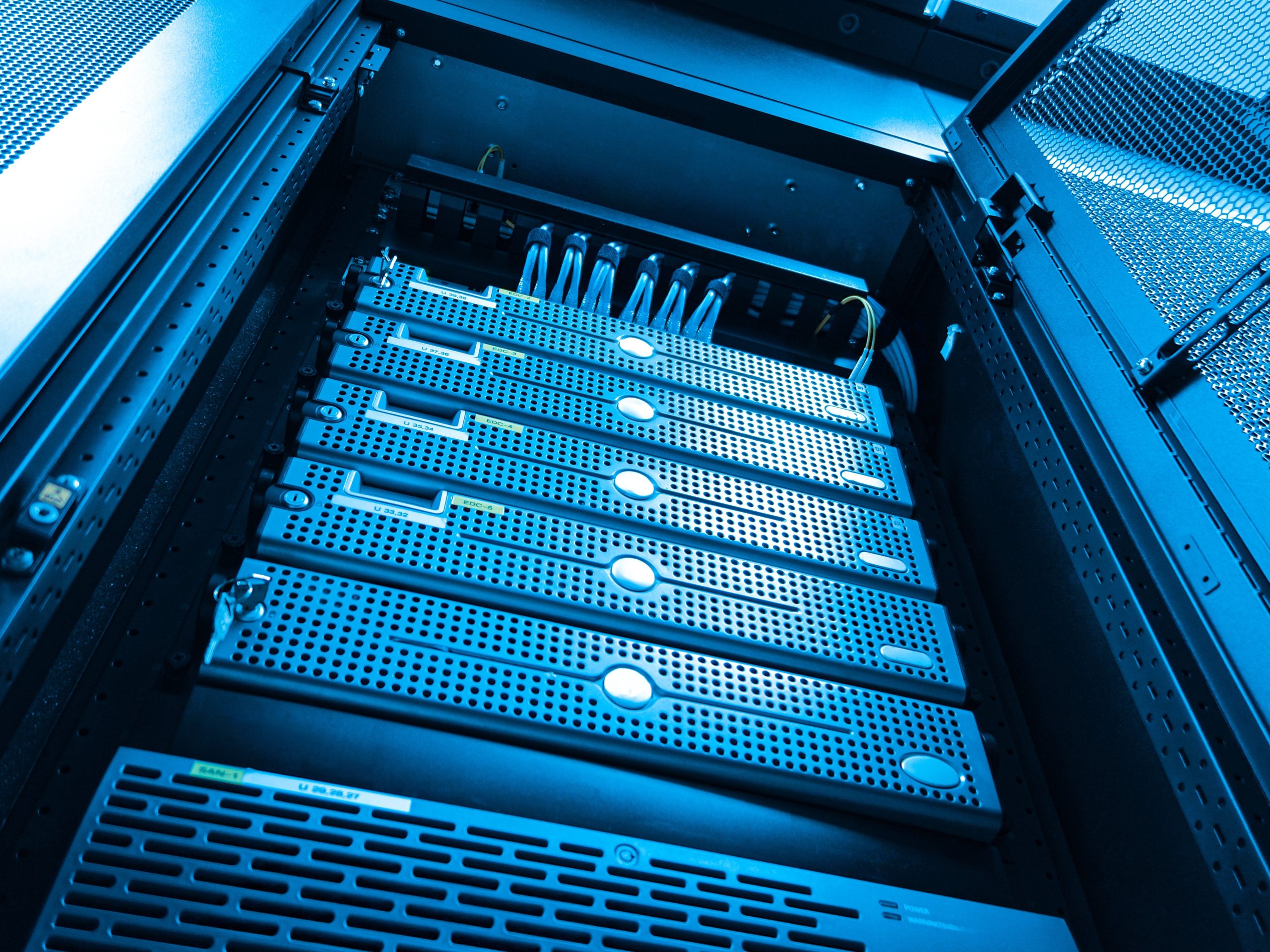 Ares Management Raises $2.4B for First Japan Data Center Fund 