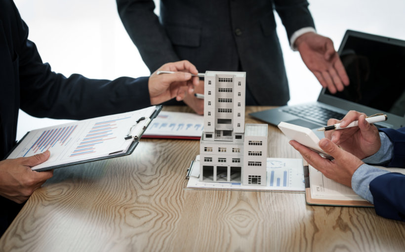 Blackstone $2B CRE Loan Acquisition | Atlantic Union Deal - News Directory 3