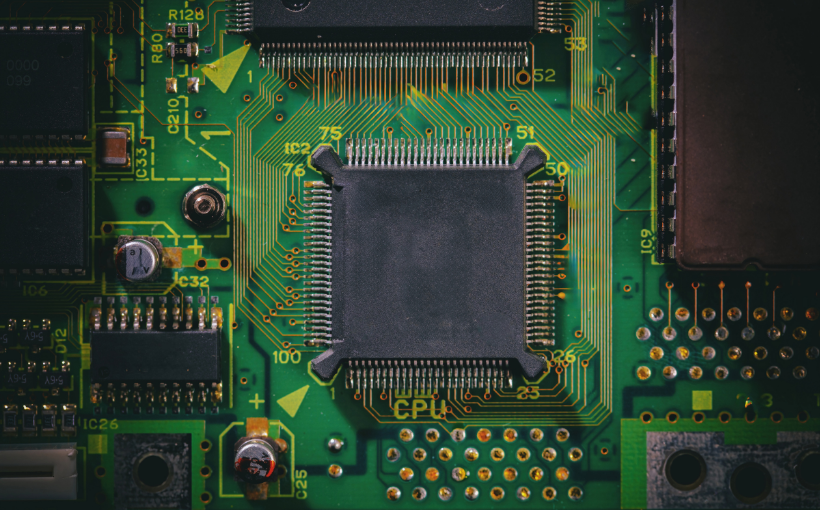Blue Owl Leads $2.4B GPU Financing for IREN
